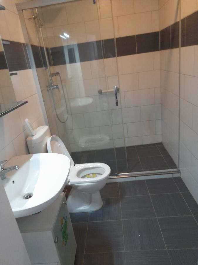 70 Qm Ferienwohnung Mit 2 Schlafzimmern Zwickau Eksteriør billede